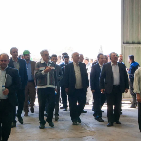 مهندس علیزاده با هیأت همراه